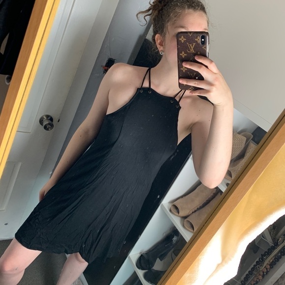 Francescas Basic Black Dress - Picture 2 of 5